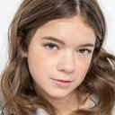 Alyssa Kalchbrenner als Rennie