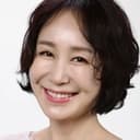Jung Yoon-seo als Commissioner Kang's Wife