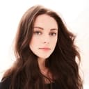 Danielle Rose Russell als Megan