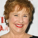 Lynne Marie Stewart als The Sisters