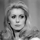 Catherine Deneuve als Simone Picard