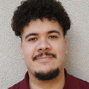 Adrian Espinal als EMT Alex