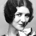 Nita Martan als Meriem as a young woman