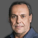 Damon Gregory als Bob Bishop