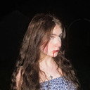 Sarah Johnson als Eva
