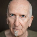 Kim Durham als Benson