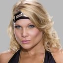 Elizabeth Copeland als Beth Phoenix