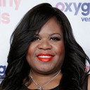 Yamaneika Saunders als Maya