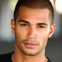Nathan Owens als Iggy Lane
