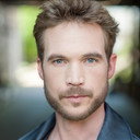 Bryan Barron als Lazer Griffin