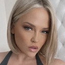 Alexis Texas als Ms. Dracula