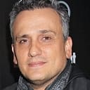 Joe Russo als Dr. Fine