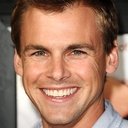 Tommy Dewey als JP