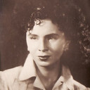 Nineta Gusti als Grandma