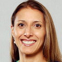 Helen Luz als Self - Commentator