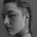 Melanie Montalvo als Aura
