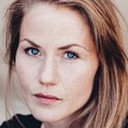 Vígdis Eliesersdóttir Hentze Bjørck als Kirstin Hansen