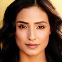 Emily Alabi als Jackie
