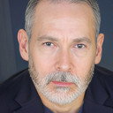Javier Medellin als Dean (Transporter)