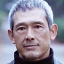 Shingo Tsurumi als Noriko's Father