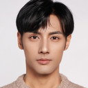 Pan Zijian als Yu Wenliang / Henry Luo