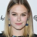 Tiera Skovbye als Tessa Bouillette