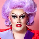 Lawrence Chaney als Lucy Rulez