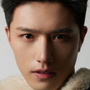 Alan C als Xu Xinlang