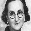 Edie Martin als Old Lady