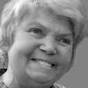 Liselott Baumgarten als Passer-by