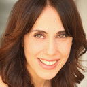 Anastasia Basil als La Perla Employee Julie