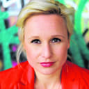 Rilke Eyckermans als Carla