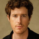 Taylor Bernier als Young Lawyer