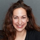 Julia Carnero als Habiba