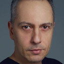 Mert Tanık als Ömer
