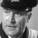 Howard Lang als Chief Inspector
