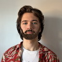 Freddie Penrose als Ray Bennet