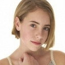 Emily Catherine Young als Girl