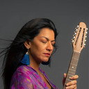 Nadin Al-khalidi als Self- Lead vocals