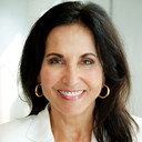 Teresa Alvarez als Reporter (uncredited)