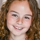 Skyler Wexler als Rich Daughter