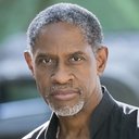 Tim Russ als A.D.