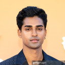 Anirudh Pisharody als Hot Man