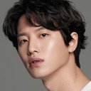 Yang Jae-hyun als 타쿠(), 현준(), 남자(), 사원() 역