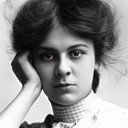 Lottie Briscoe als 