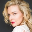Allison McAtee als Teresa