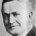 Calvert Carter als Tom Larabee