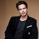 Mikael Lacko als Poncho