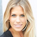 Nicki Shields als 