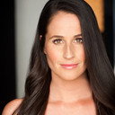 Katy Davis als Inwood Residential Secretary